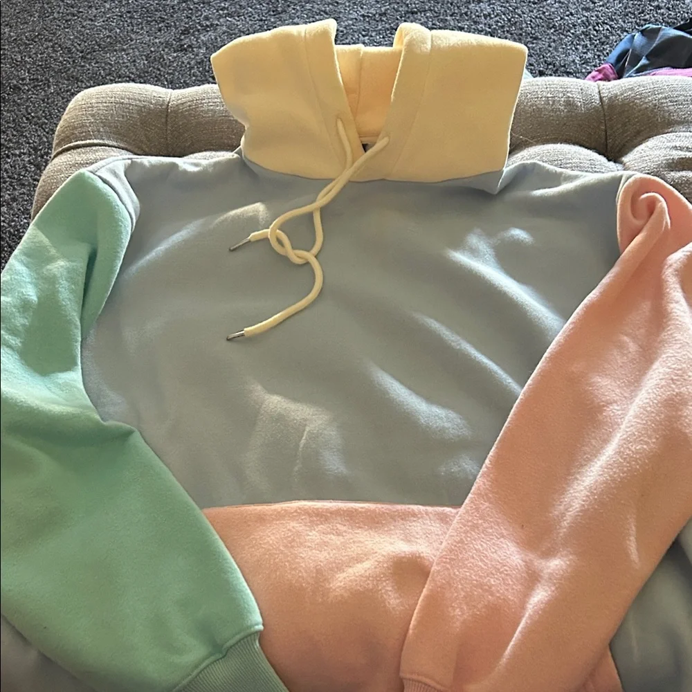 Agora Multicolored Sweatshirt - Picture 2 of 3